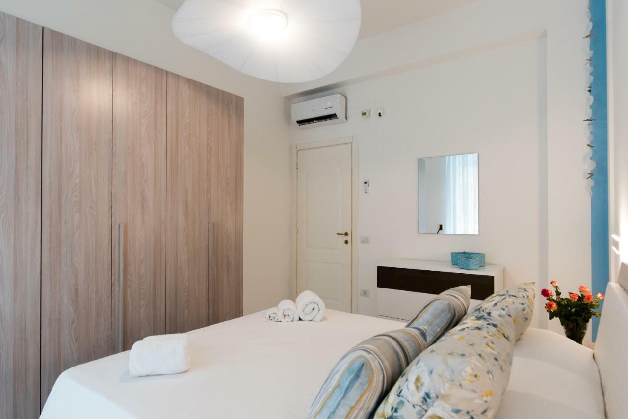 Appartement Dulce Mare à Salernes Extérieur photo
