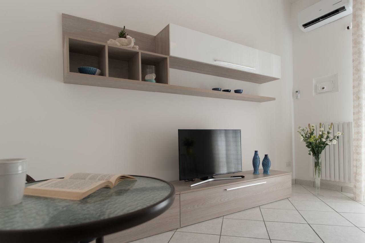 Appartement Dulce Mare à Salernes Extérieur photo